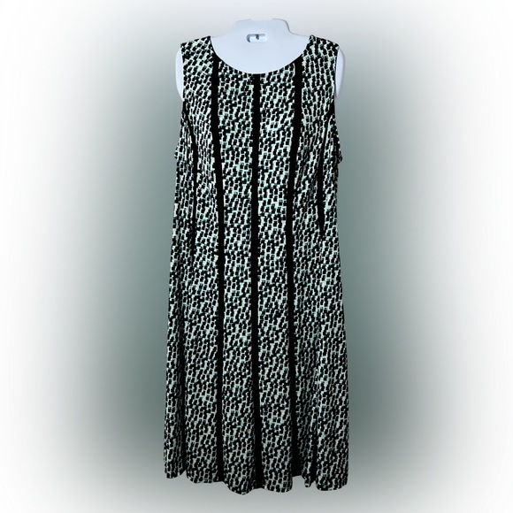 💥HOST PICK 💥 EUC Women's Printed Sleeveless Sheath Dress Size 14 - Picture 1 of 4